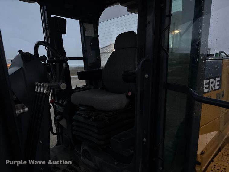 image for item EE4020 2010 John Deere 772G motor grader