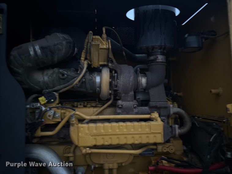 image for item EE4020 2010 John Deere 772G motor grader