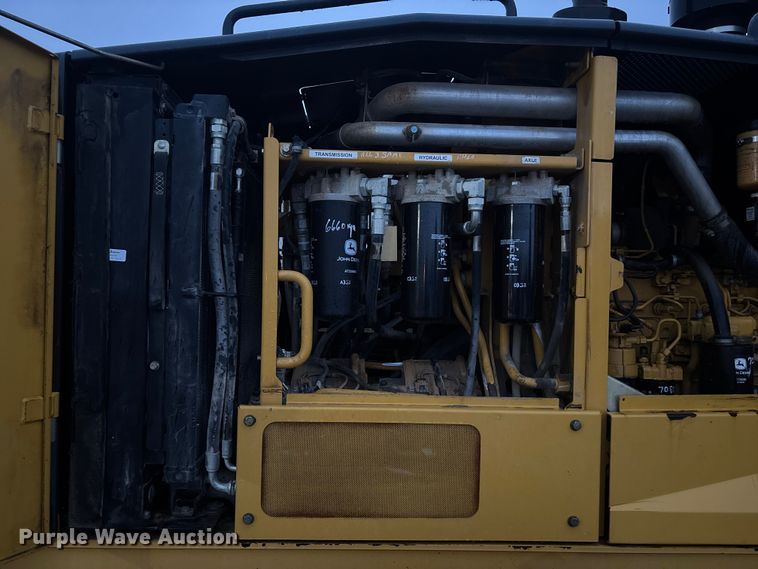 image for item EE4020 2010 John Deere 772G motor grader