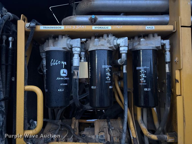 image for item EE4020 2010 John Deere 772G motor grader