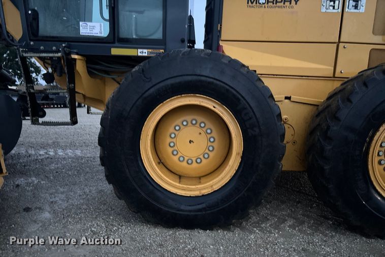 image for item EE4020 2010 John Deere 772G motor grader