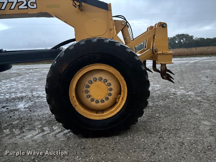 image for item EE4020 2010 John Deere 772G motor grader