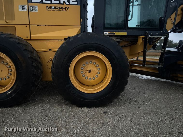 image for item EE4020 2010 John Deere 772G motor grader