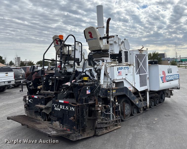 image for item EE4105 2014 RoadTec RP-175 paver