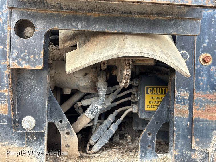 image for item EE4105 2014 RoadTec RP-175 paver