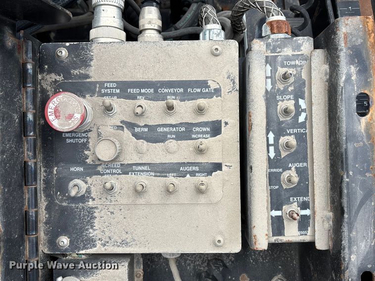 image for item EE4105 2014 RoadTec RP-175 paver