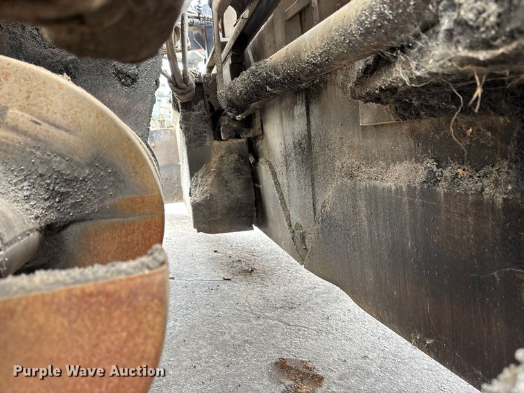 image for item EE4105 2014 RoadTec RP-175 paver