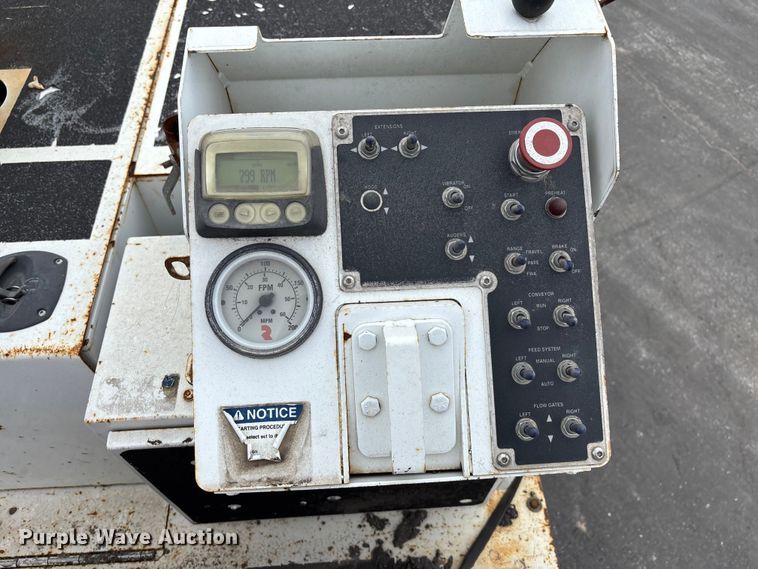 image for item EE4105 2014 RoadTec RP-175 paver