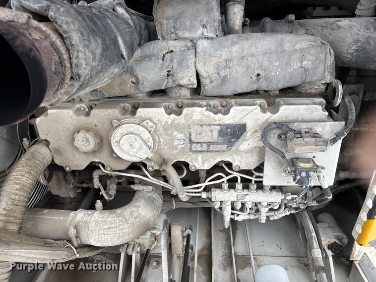 image for item EE4105 2014 RoadTec RP-175 paver