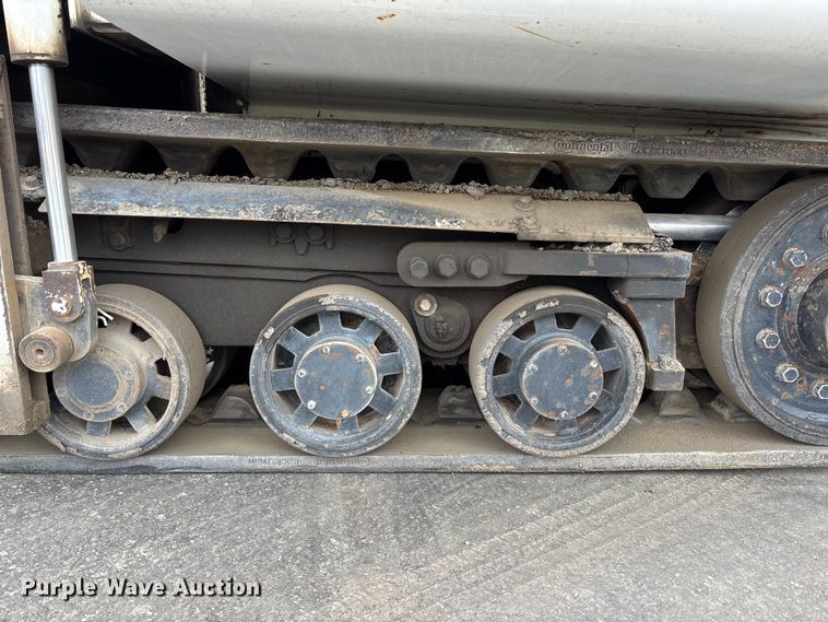 image for item EE4105 2014 RoadTec RP-175 paver