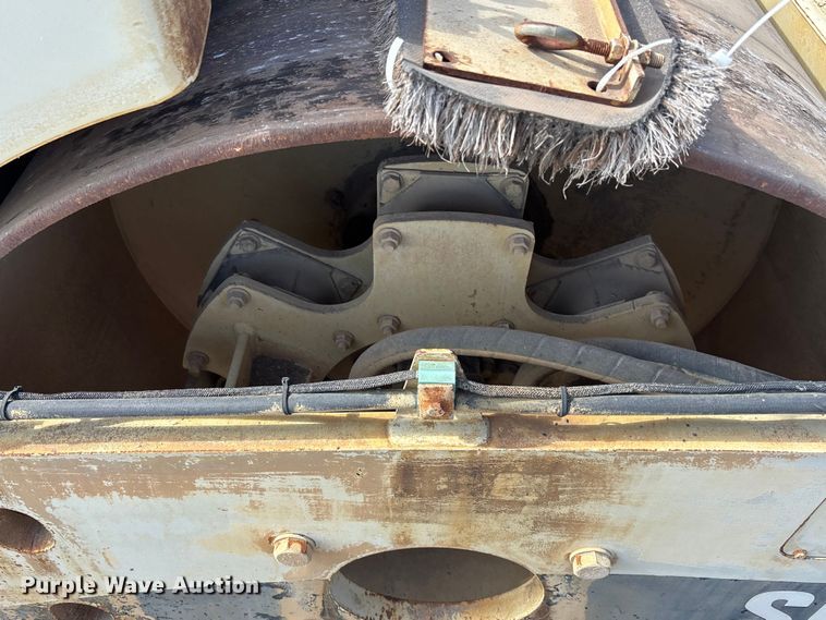 image for item EE4106 Ingersoll Rand SD-77DA TF single drum vibratory roller