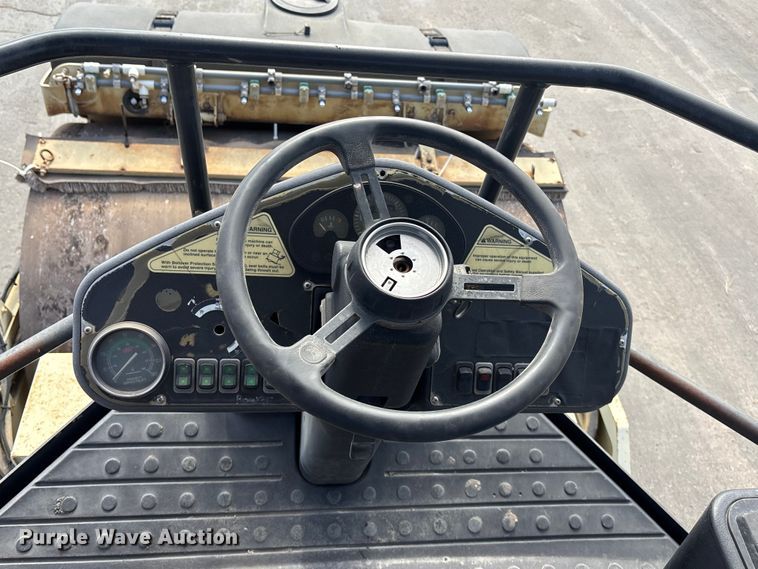 image for item EE4106 Ingersoll Rand SD-77DA TF single drum vibratory roller