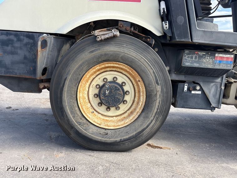 image for item EE4106 Ingersoll Rand SD-77DA TF single drum vibratory roller