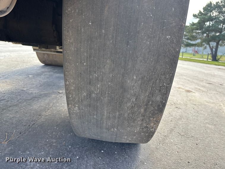 image for item EE4106 Ingersoll Rand SD-77DA TF single drum vibratory roller