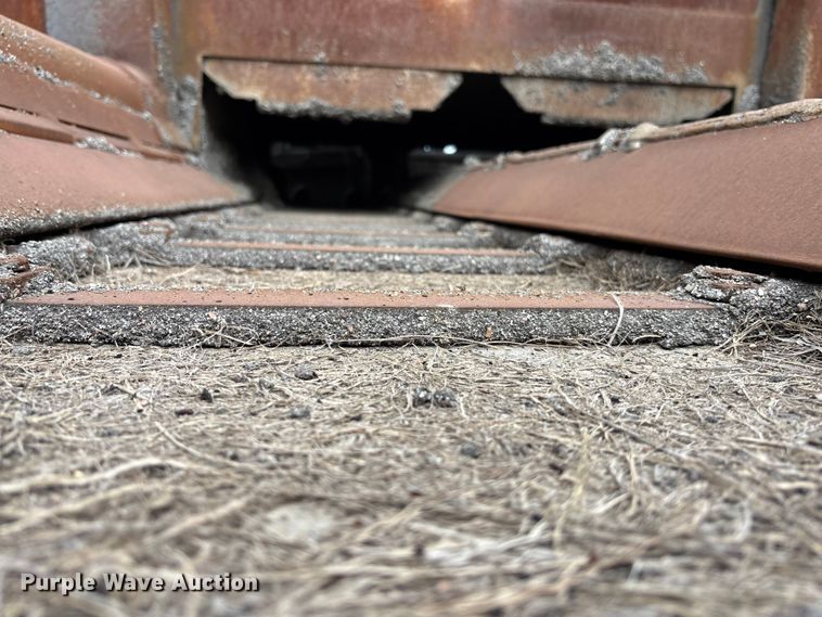 image for item EE4107 2009 RoadTec RP-175 paver