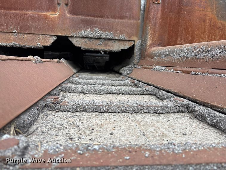 image for item EE4107 2009 RoadTec RP-175 paver