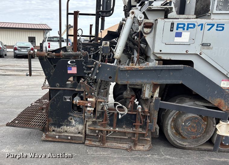 image for item EE4107 2009 RoadTec RP-175 paver