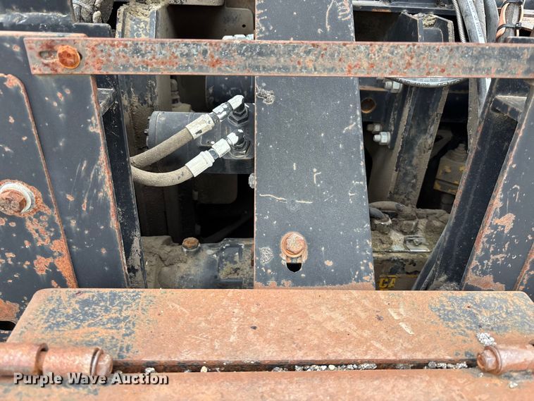 image for item EE4107 2009 RoadTec RP-175 paver