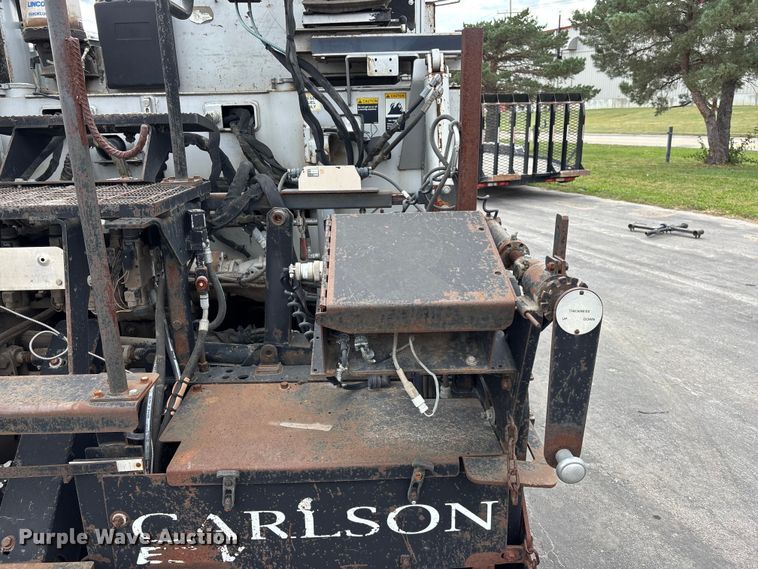 image for item EE4107 2009 RoadTec RP-175 paver