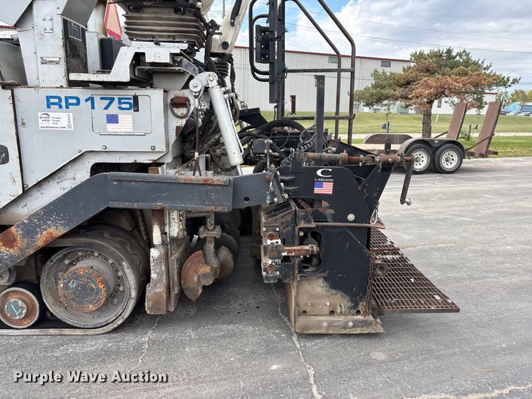 image for item EE4107 2009 RoadTec RP-175 paver