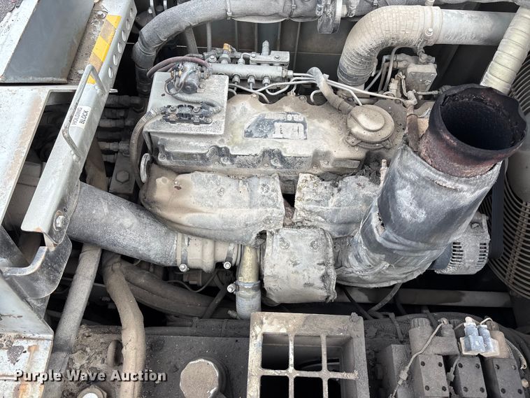 image for item EE4107 2009 RoadTec RP-175 paver