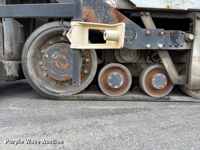 image for item EE4107 2009 RoadTec RP-175 paver