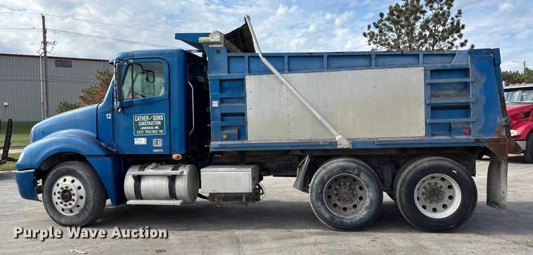 image for item EE4108 2007 Freightliner Columbia dump truck
