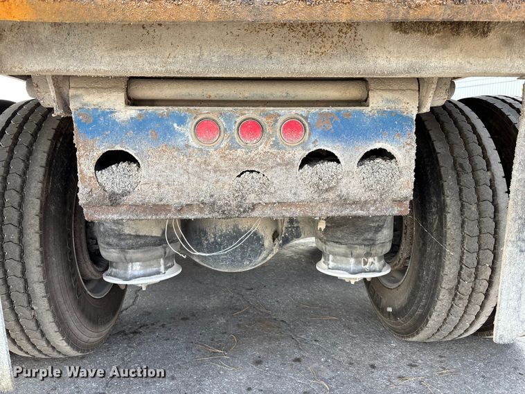 image for item EE4108 2007 Freightliner Columbia dump truck