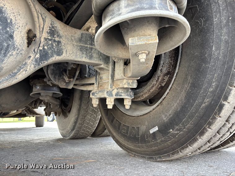 image for item EE4108 2007 Freightliner Columbia dump truck