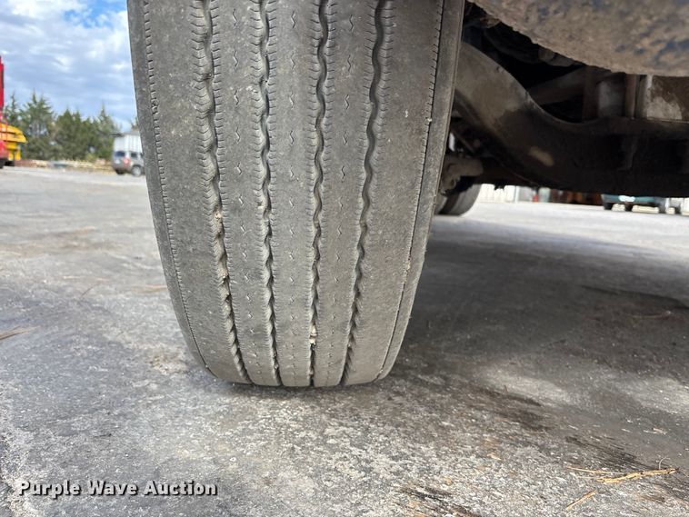 image for item EE4108 2007 Freightliner Columbia dump truck