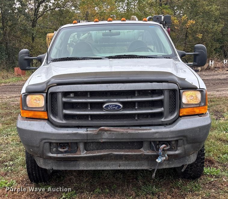 image for item EE4116 2001 Ford F550 utility / service truck
