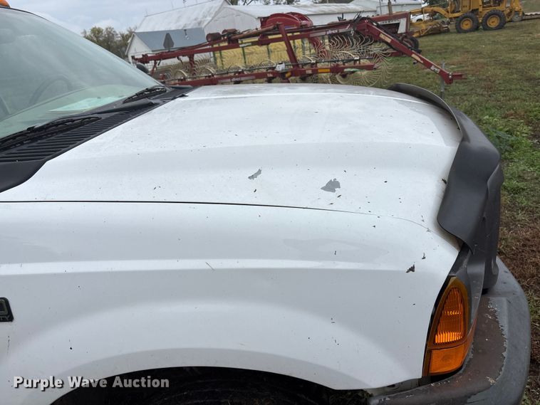 image for item EE4116 2001 Ford F550 utility / service truck