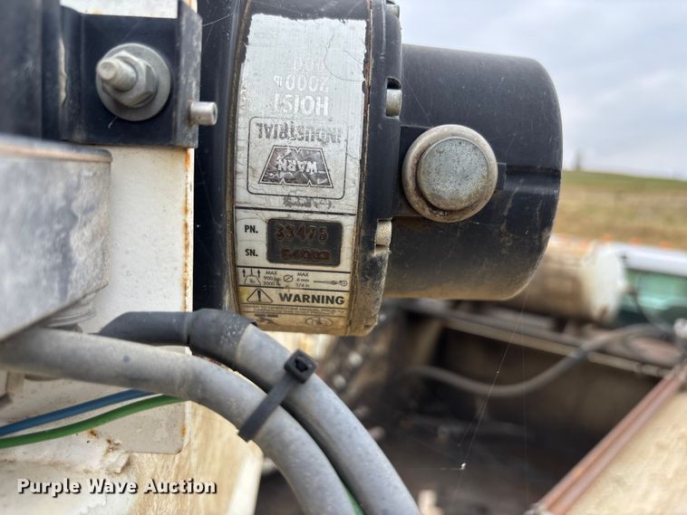 image for item EE4116 2001 Ford F550 utility / service truck