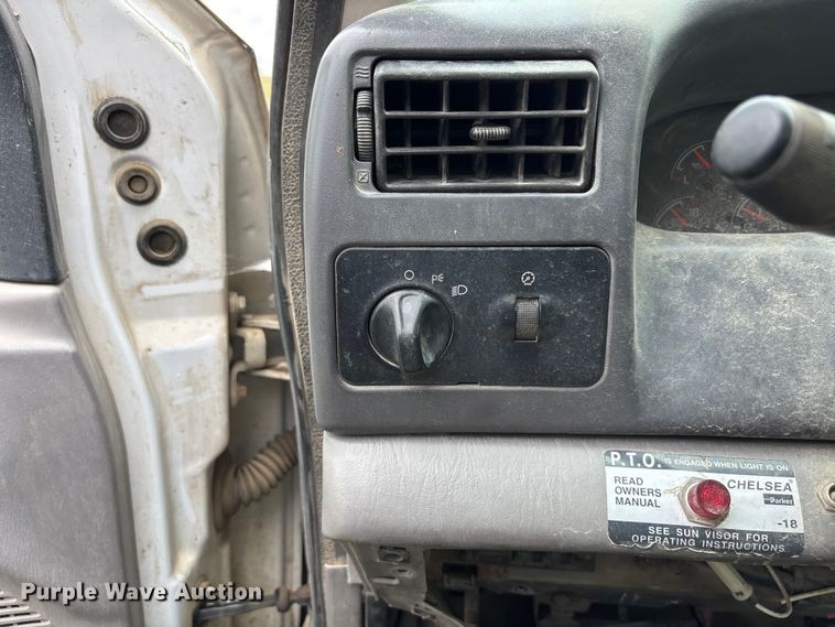 image for item EE4116 2001 Ford F550 utility / service truck