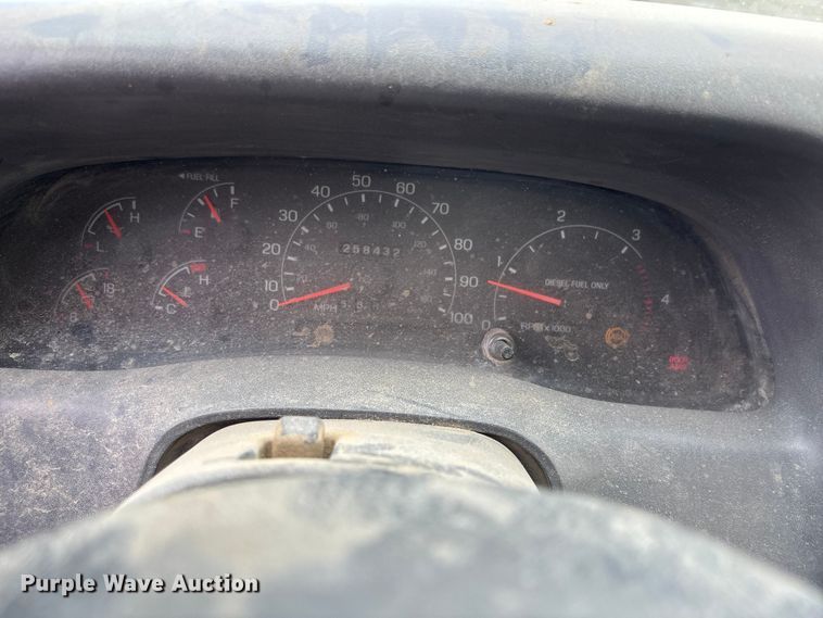 image for item EE4116 2001 Ford F550 utility / service truck