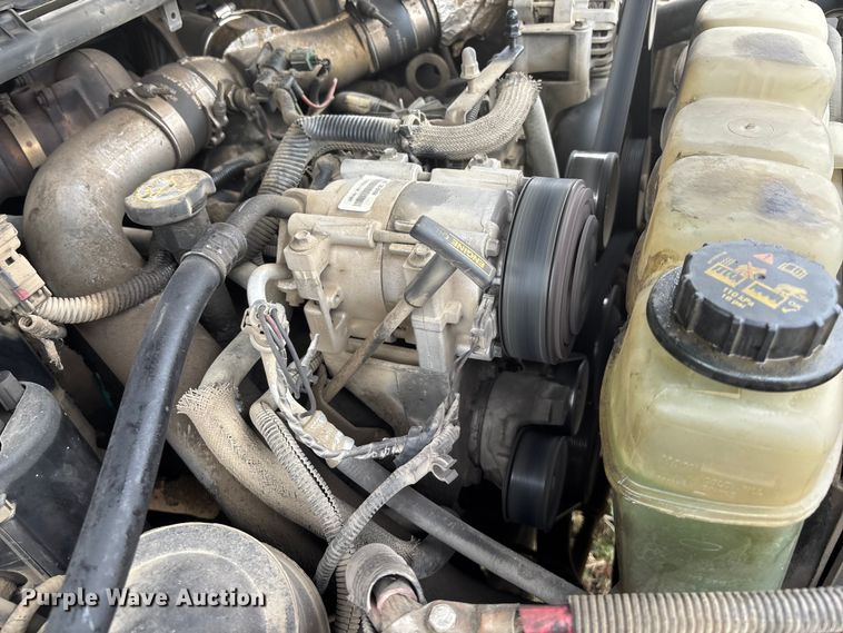 image for item EE4116 2001 Ford F550 utility / service truck