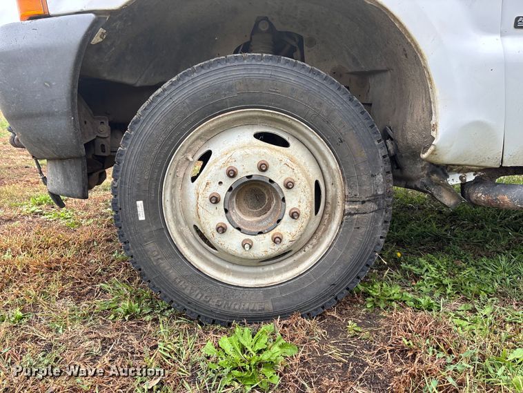 image for item EE4116 2001 Ford F550 utility / service truck