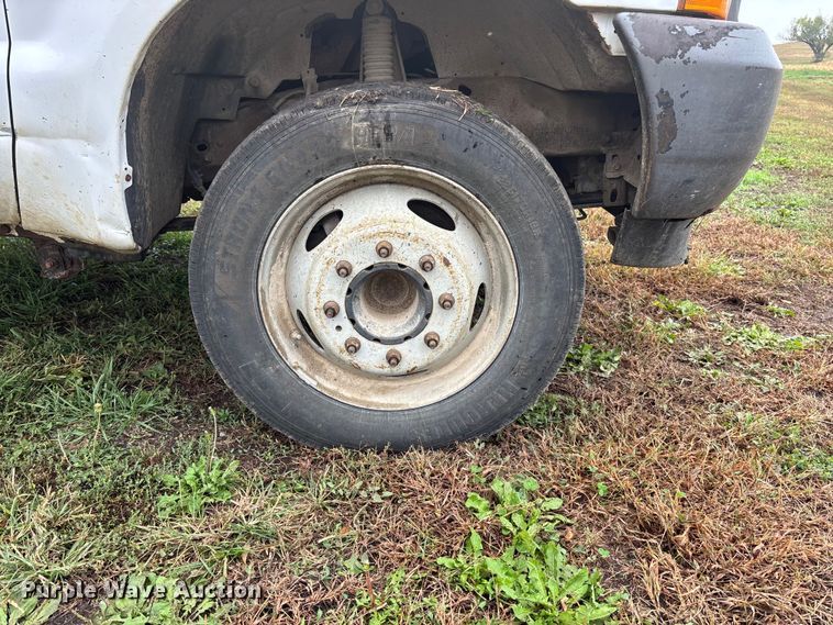 image for item EE4116 2001 Ford F550 utility / service truck