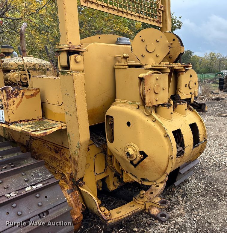 image for item EE4119 Caterpillar D6 dozer