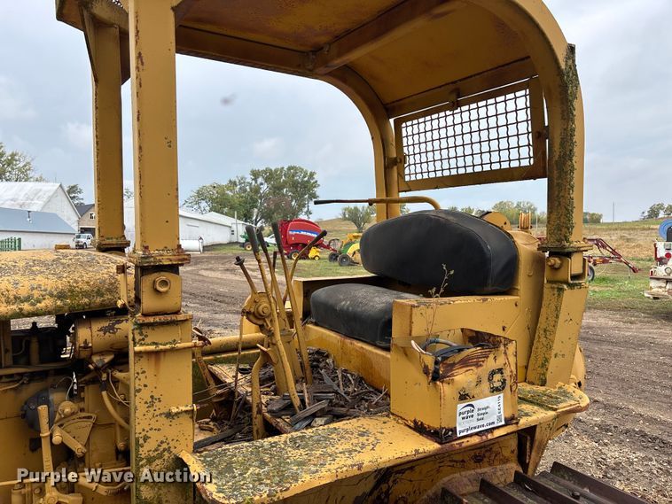 image for item EE4119 Caterpillar D6 dozer