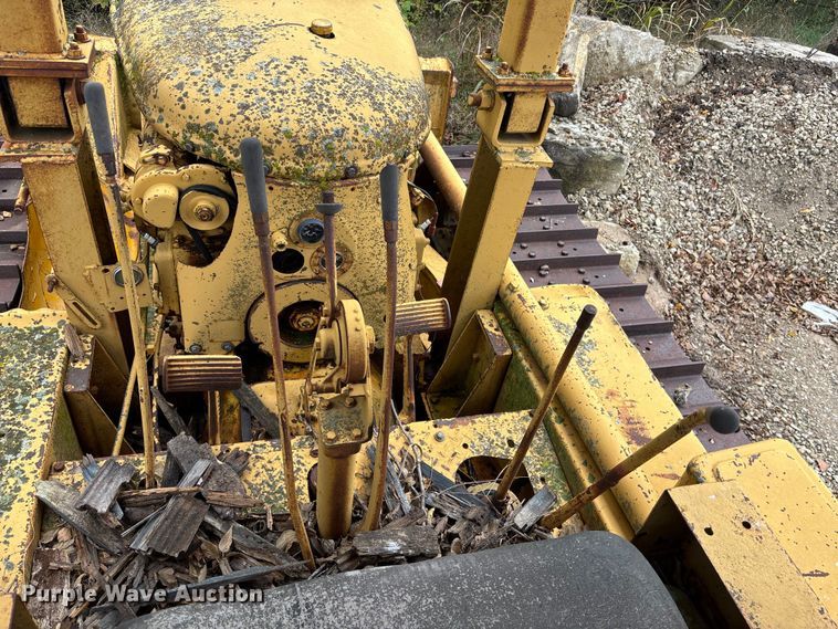 image for item EE4119 Caterpillar D6 dozer