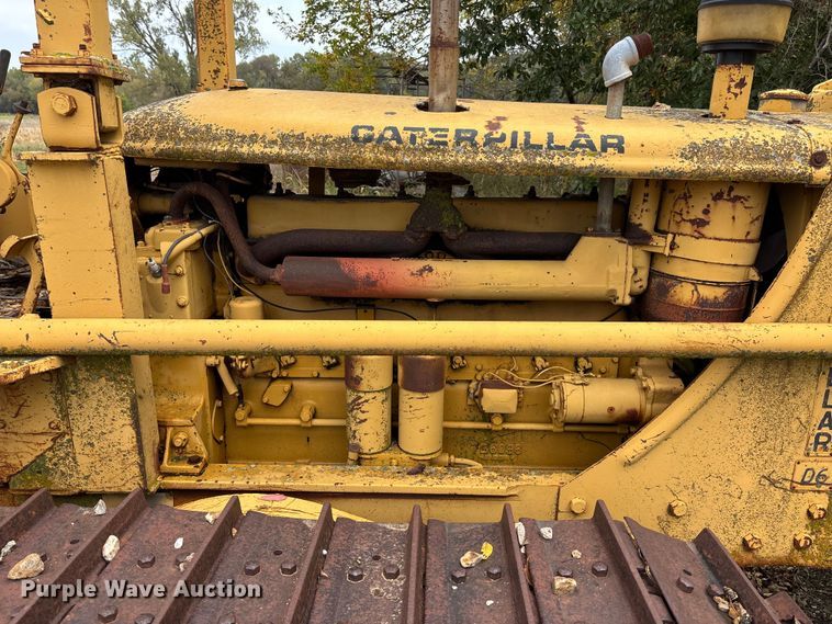 image for item EE4119 Caterpillar D6 dozer