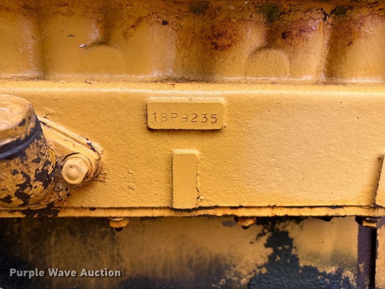 image for item EE4119 Caterpillar D6 dozer