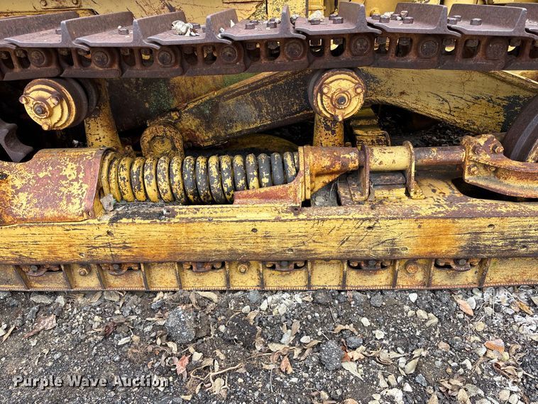 image for item EE4119 Caterpillar D6 dozer