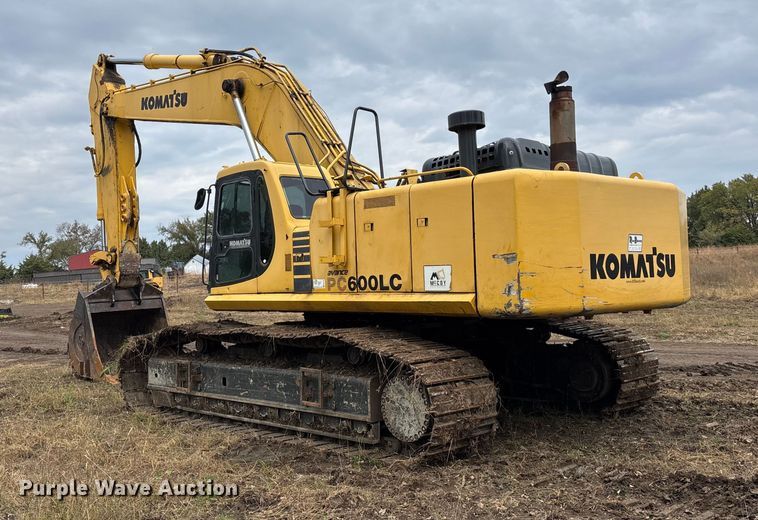 image for item EE4122 2001 Komatsu PC600 LC-6K excavator