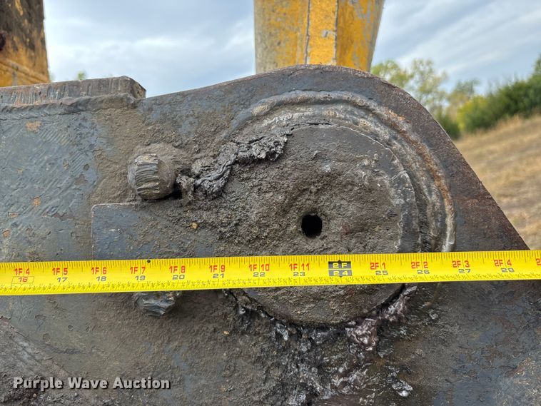 image for item EE4122 2001 Komatsu PC600 LC-6K excavator