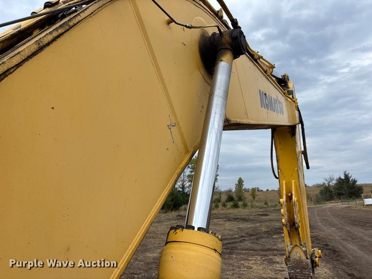 image for item EE4122 2001 Komatsu PC600 LC-6K excavator