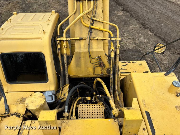 image for item EE4122 2001 Komatsu PC600 LC-6K excavator