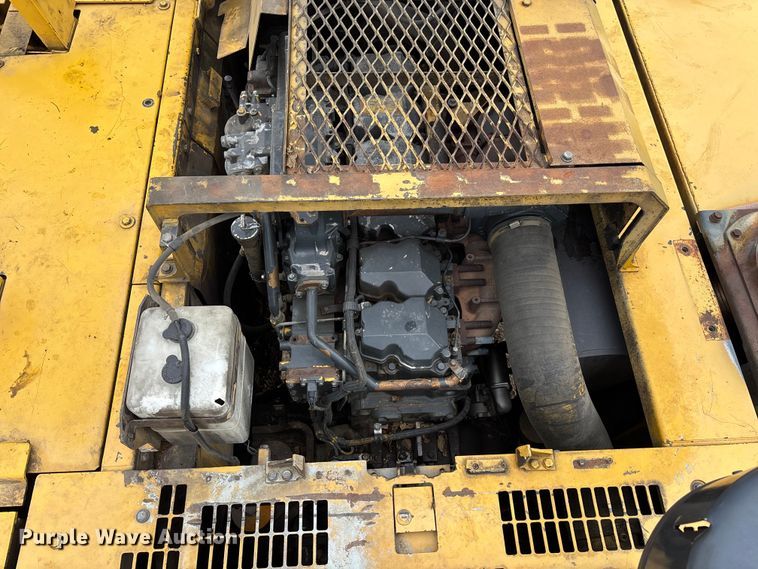 image for item EE4122 2001 Komatsu PC600 LC-6K excavator