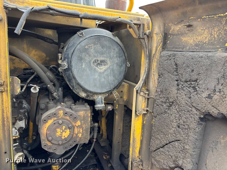 image for item EE4122 2001 Komatsu PC600 LC-6K excavator